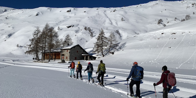 Gruppe Schneeschuhwanderer